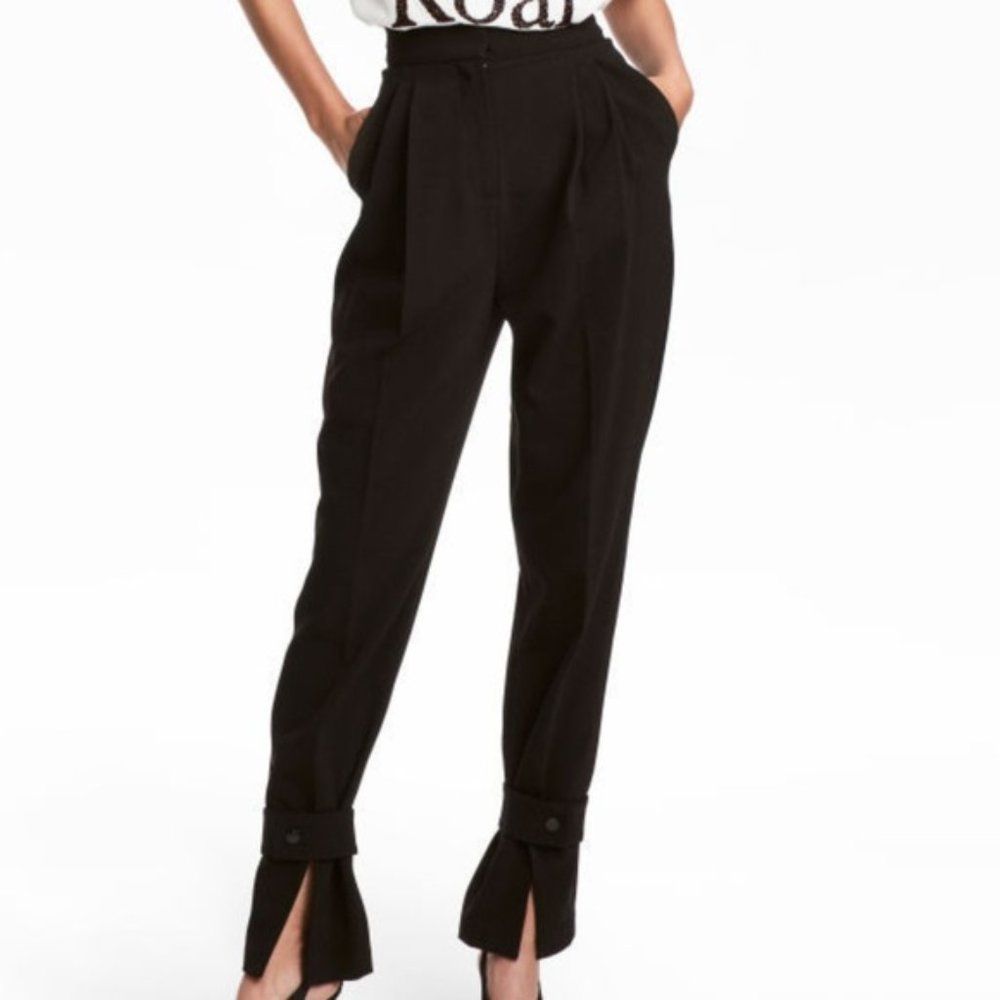 H&M Jet Black High Rise Pleated Wide Leg Tapered Pants w/ Ankle Cuff. NWOT